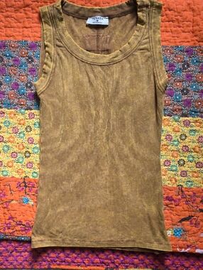 Zenana Outfitters Ribbed Tank Top in Acidwash Brown/yellow